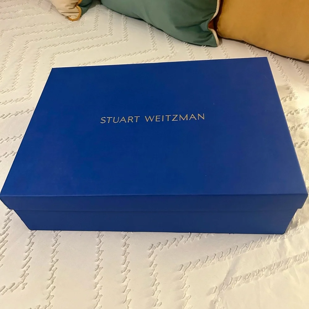 Stuart Weitzman Wenda Lug-Sole Leather Chelsea Boots, Size 6.5, Espresso - Picture 8 of 8